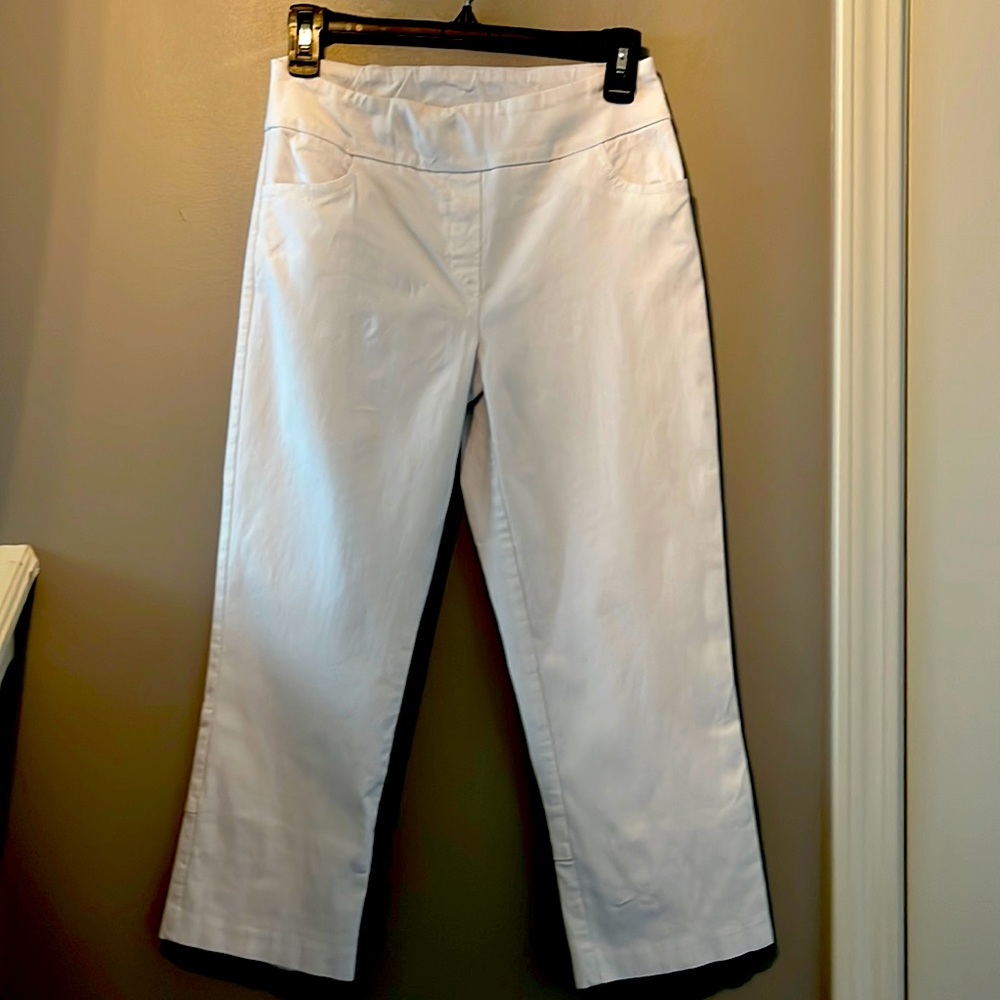 white cropped pants